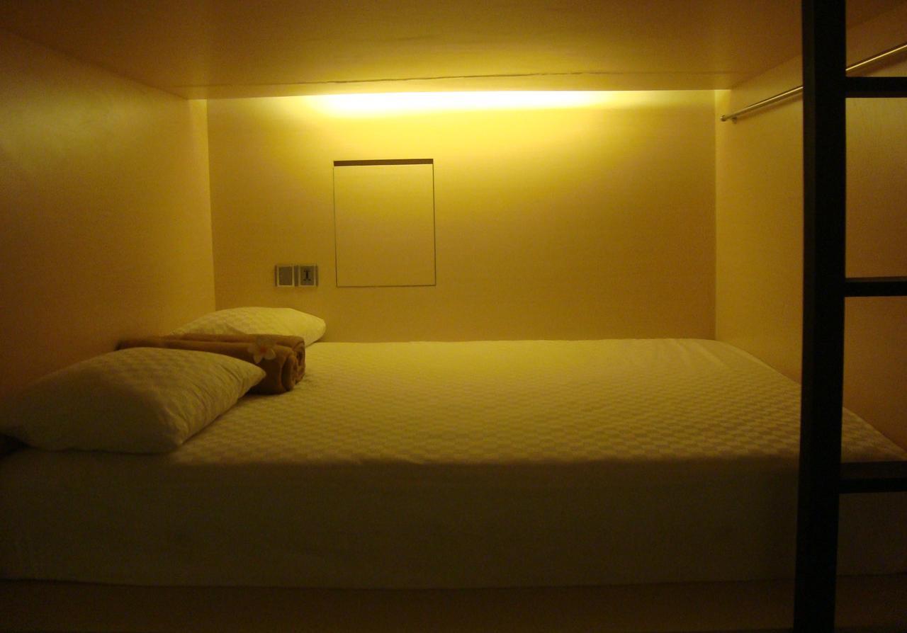 Bali Caps Hostel Kuta Lombok Pokoj fotografie
